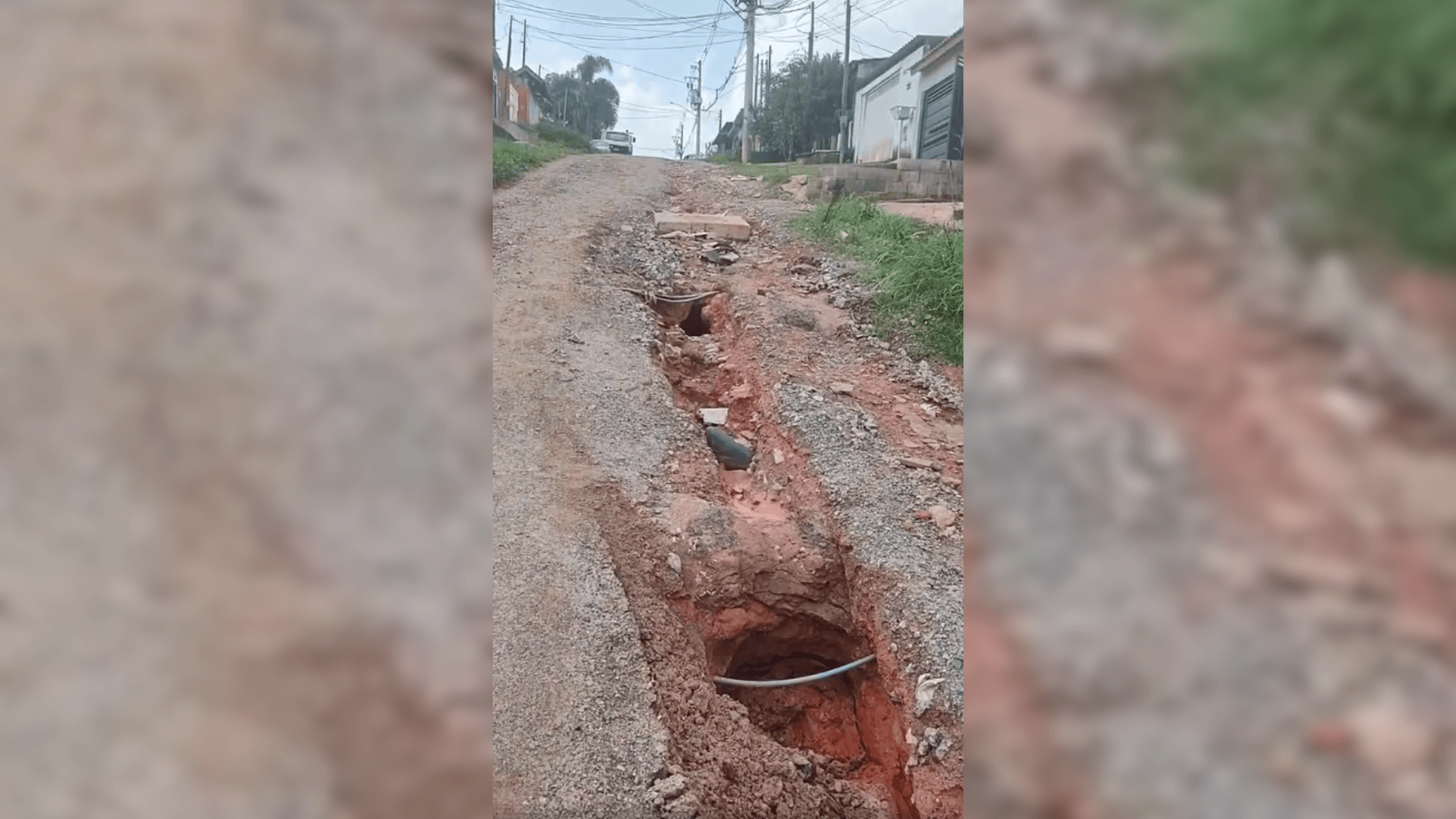 Moradores do Pq. São Martinho reclamam de crateras deixadas por obra do Semae