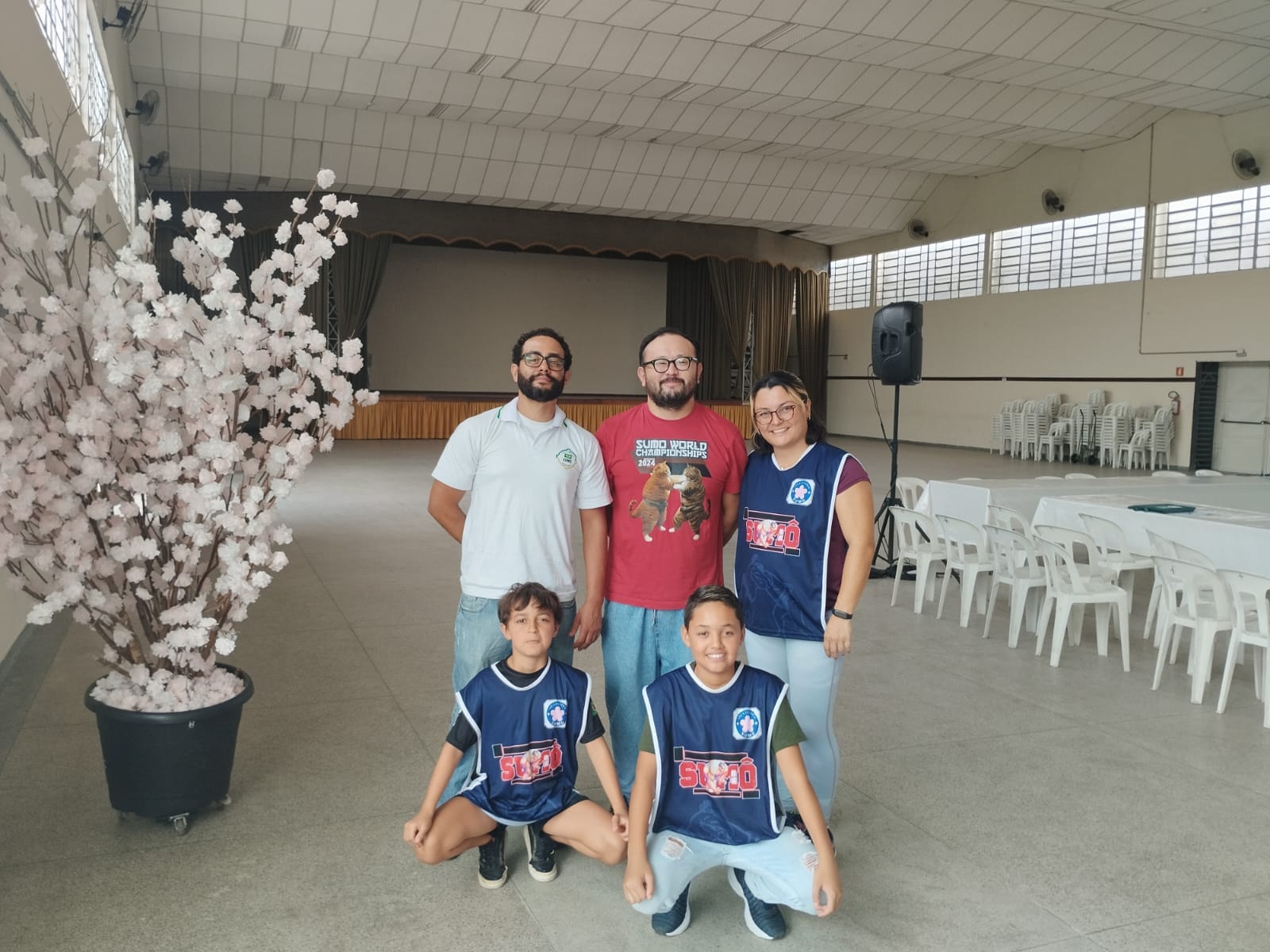 Jovens de Suzano representam o Brasil em campeonato de Sumô no Japão