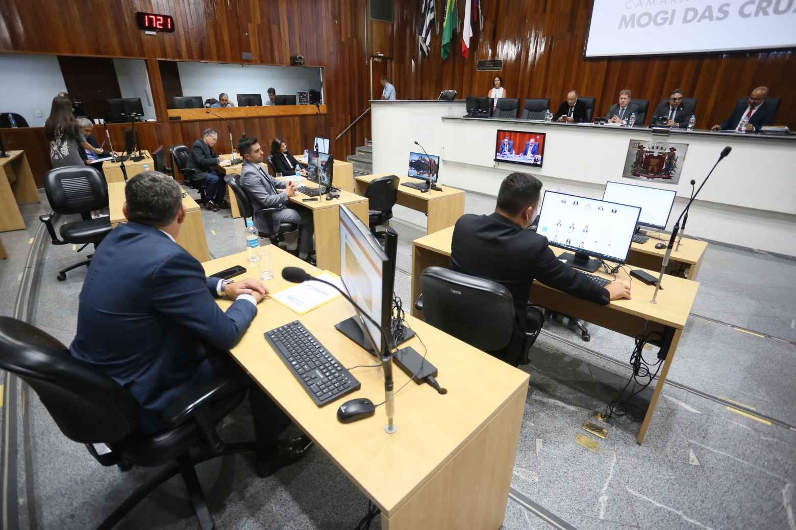Vereadores de Mogi pedem que Governo de SP recue em mudança dos profissionais de apoio