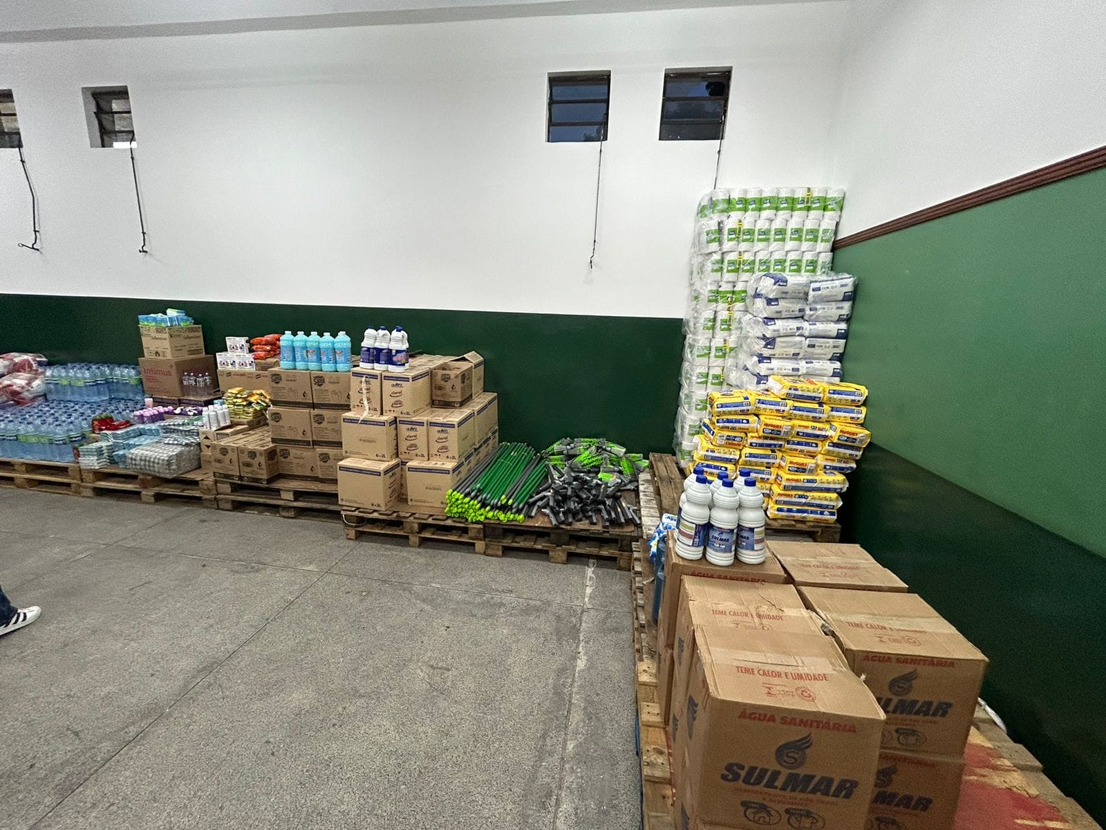 Doações da AGFE e empresas associadas beneficiam 60 famílias vítimas das chuvas em Mogi