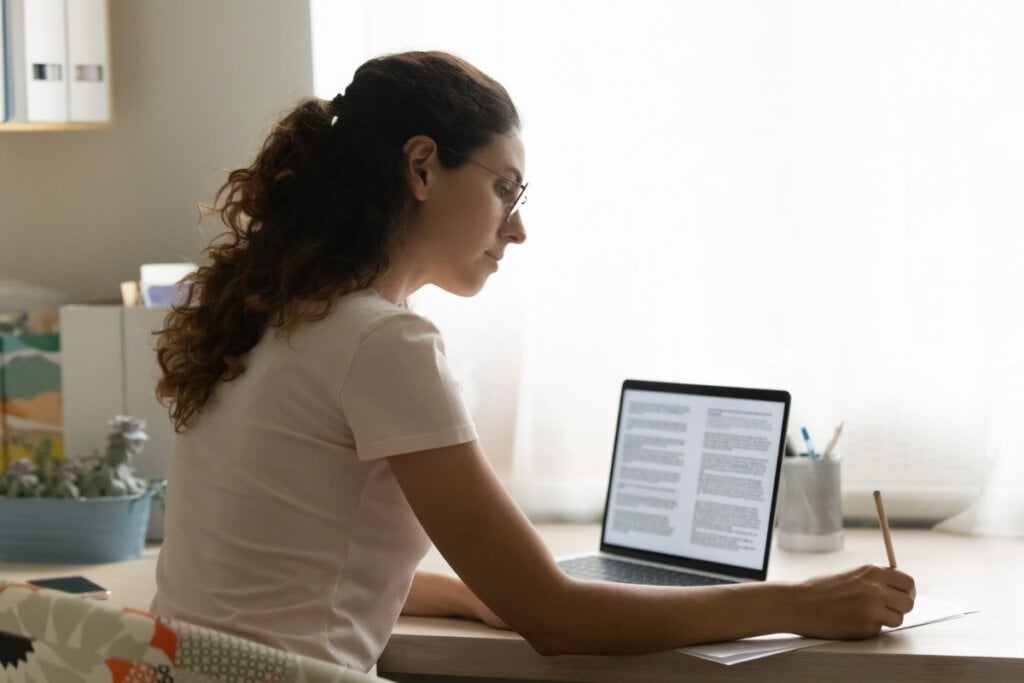 8 dicas para fazer uma revisão de texto impecável