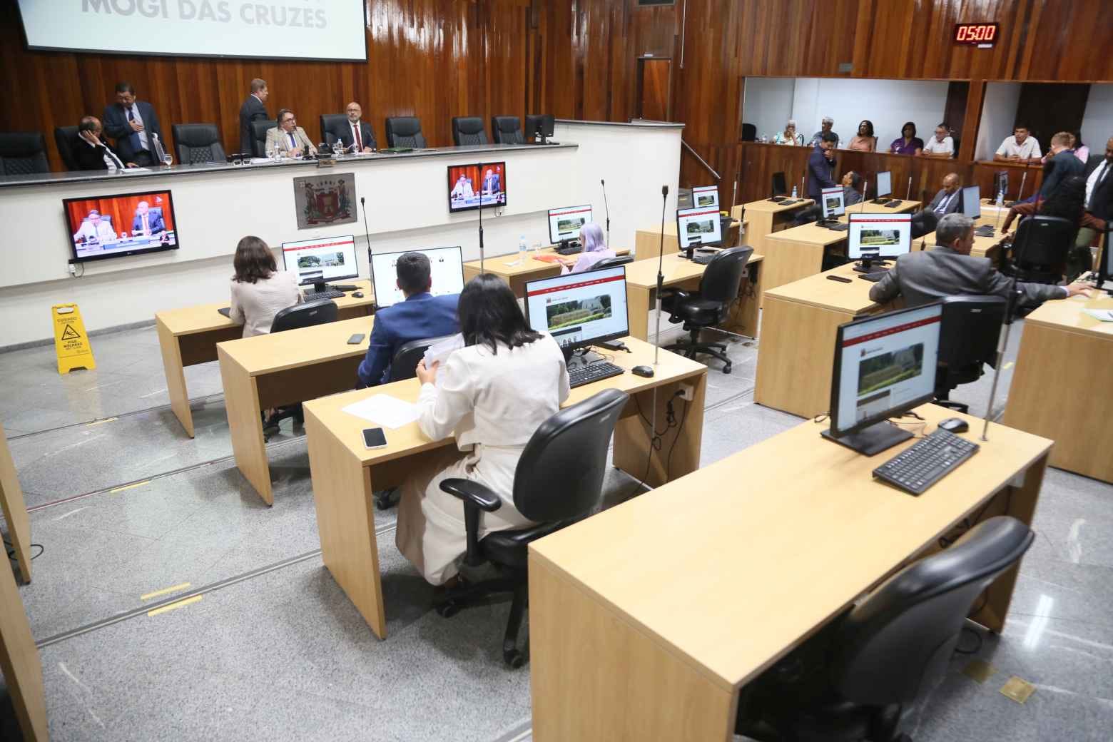 Câmara de Mogi aprova moção de aplausos ao filme 'Ainda estou aqui' pela vitória no Oscar