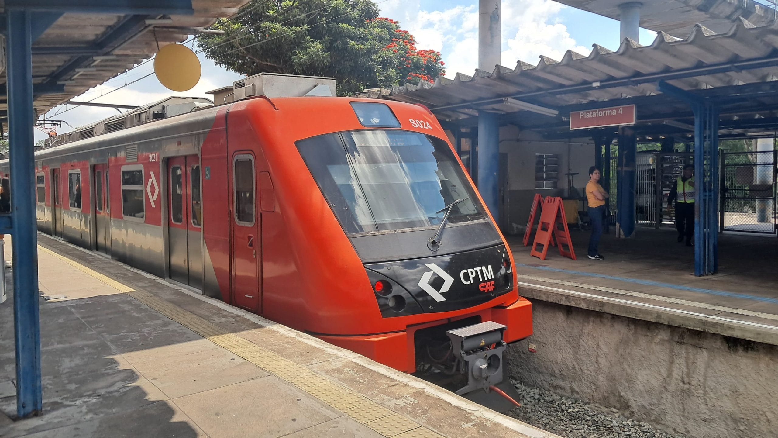 Sindicato reforça greve contra concessão das linhas 11, 12 e 13 da CPTM