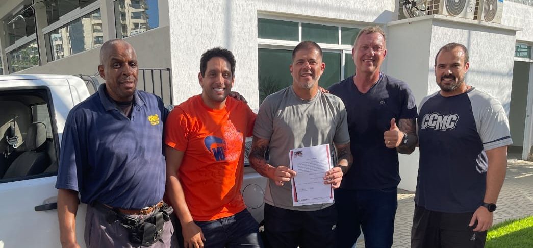 Secretaria de Esporte de Mogi recebe doação de acessórios de musculação do CCMC