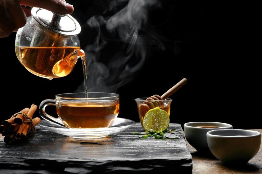 8 receitas de chás funcionais para ajudar a eliminar peso