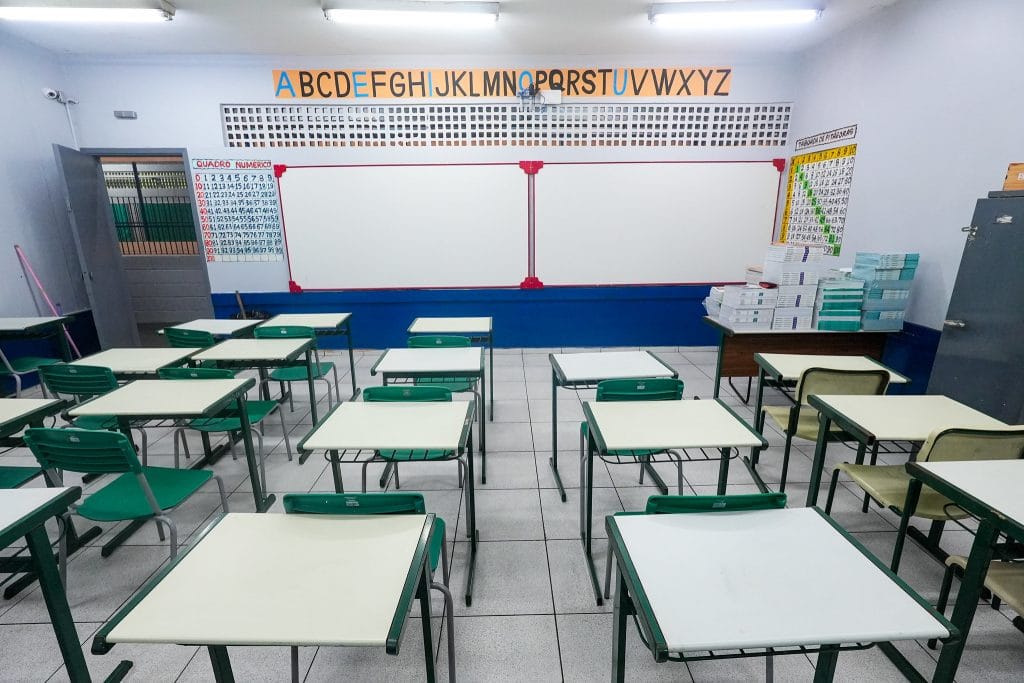 Consultas públicas sobre escolas cívico-militares em SP começam hoje