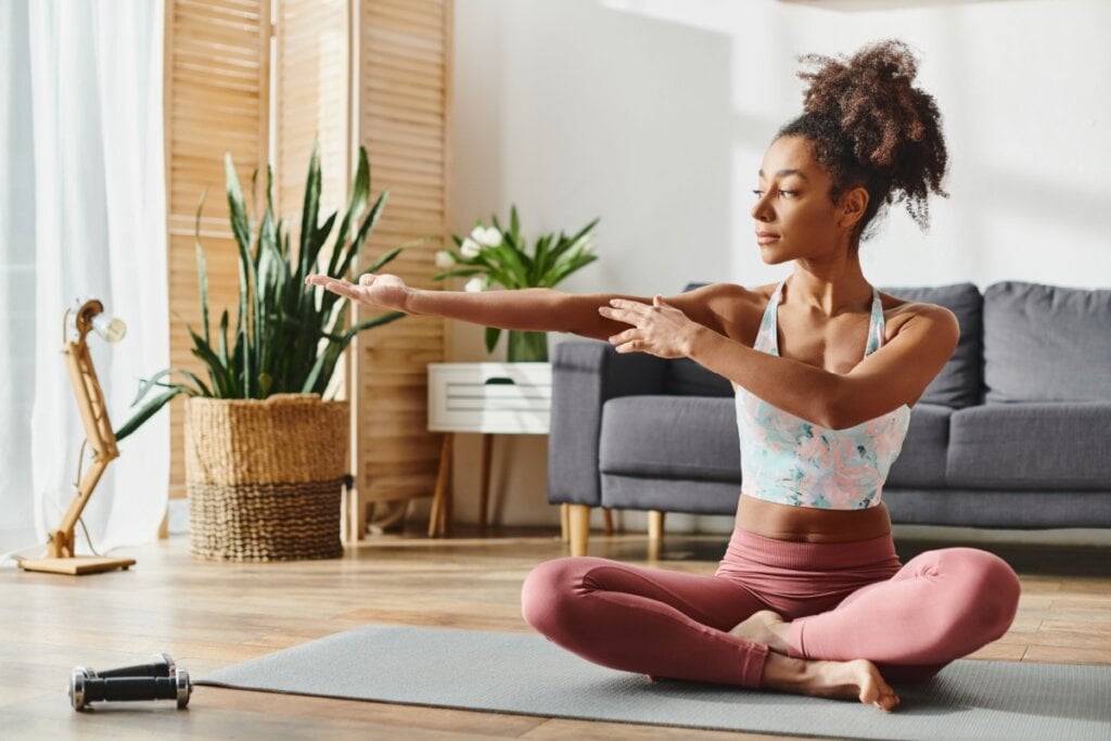 Veja os melhores exercícios para fazer durante o ciclo menstrual