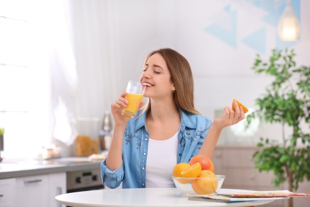 8 nutrientes para manter a pele e o cabelo saudáveis