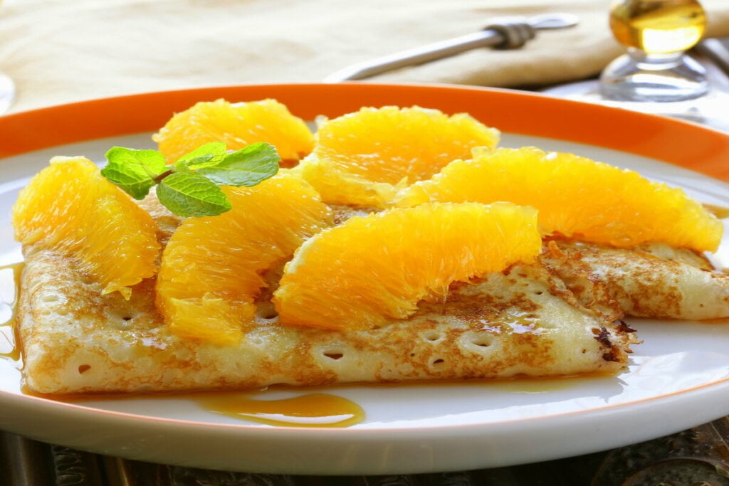 Panqueca com laranja 