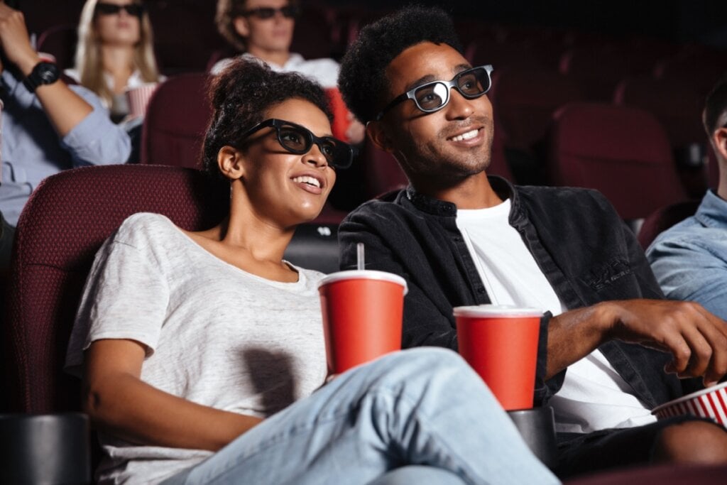 5 benefícios de ir ao cinema para a saúde mental