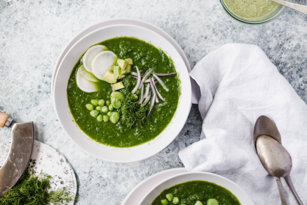 7 sopas detox para começar a semana