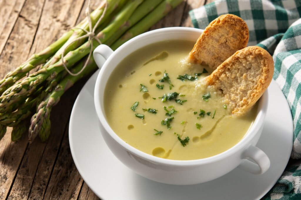 4 receitas práticas e deliciosas com aspargo
