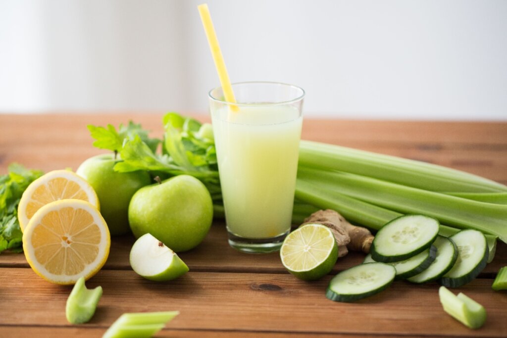 3 sucos detox para limpar o organismo na primavera