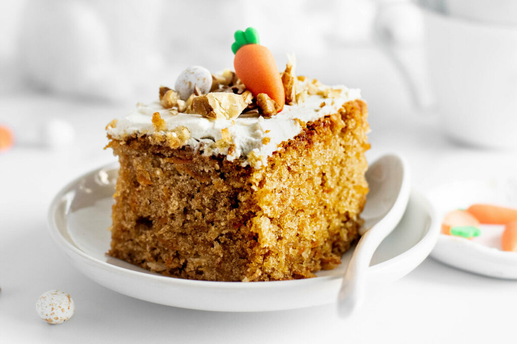 7 receitas de bolo de cenoura vegano para fazer no liquidificador