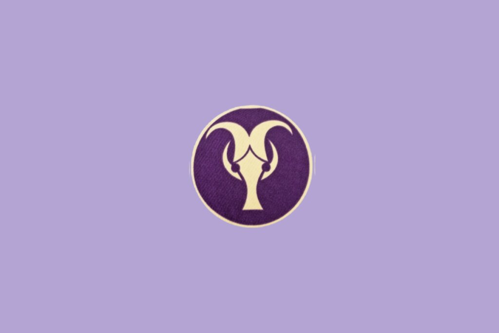 Ilustração minimalista do signo de Capricórnio, com um símbolo de cabra estilizada em círculo roxo