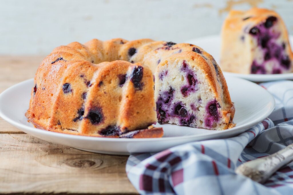 4 receitas de bolo de liquidificador sem glúten para o lanche da tarde