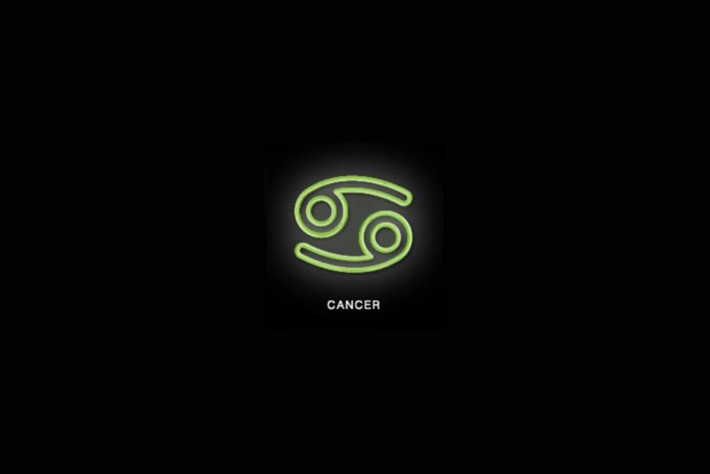 Ilustração verde do símbolo de câncer em fundo preto sobre o nome branco do signo