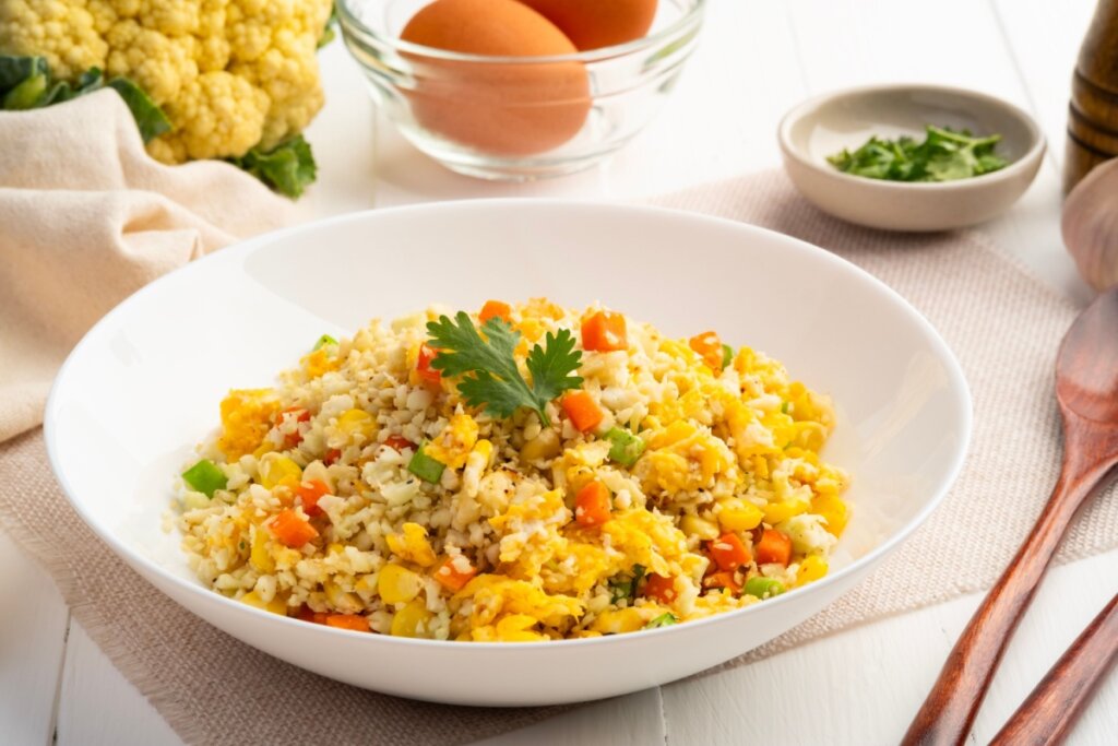 Brócolis, couve-flor e repolho: 5 receitas saudáveis e criativas para o almoço