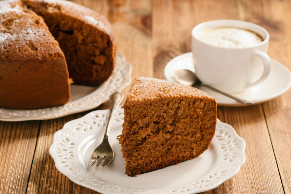 Bolos caseiros: 5 receitas irresistíveis para o café da tarde