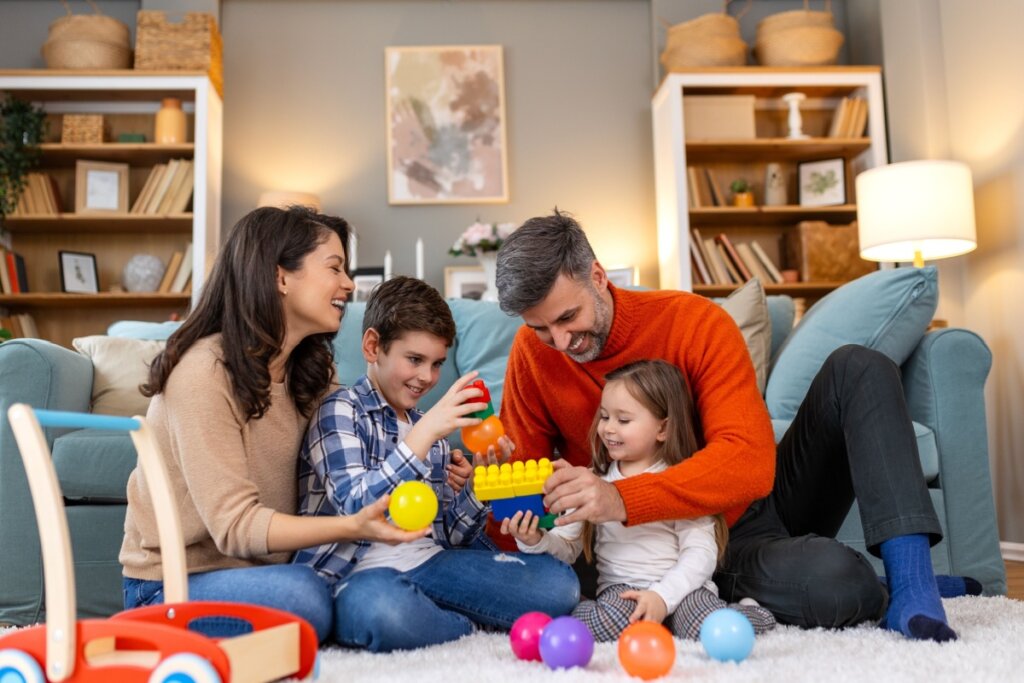 Férias sem excesso de telas: como equilibrar diversão e bem-estar infantil