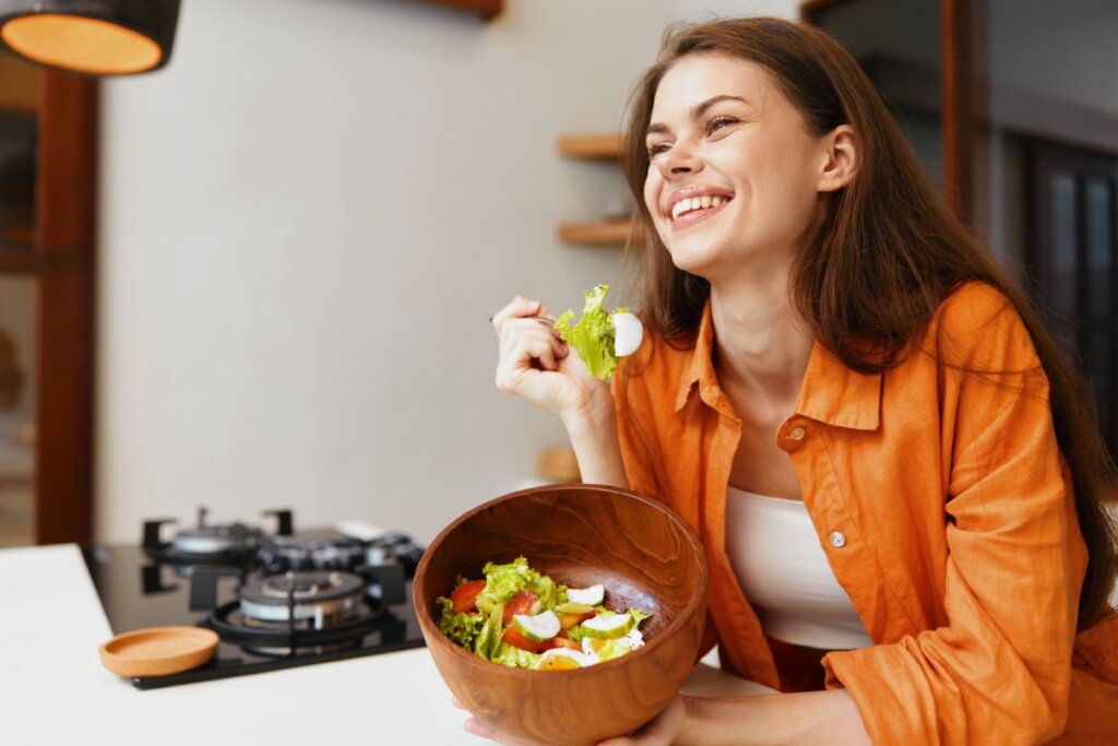 Alimentos que aumentam a gordura abdominal: veja quais evitar
