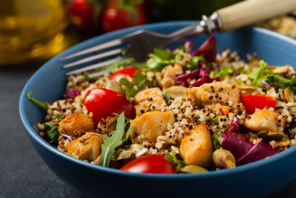 Almoço saudável: 5 saladas nutritivas para matar a fome