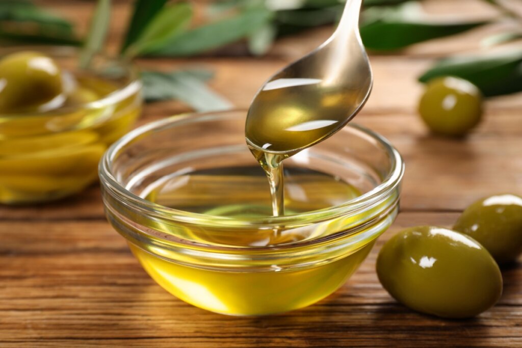 9 alimentos saudáveis para ajudar no controle do colesterol