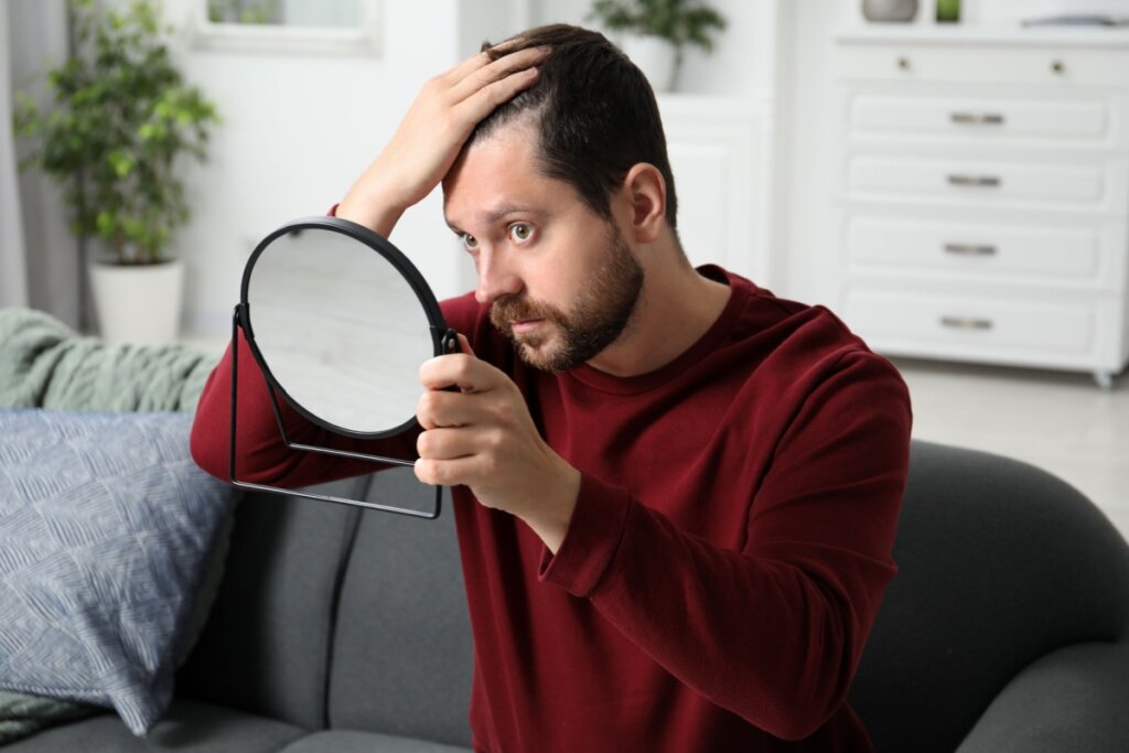 5 sinais de que seu cabelo está afinando