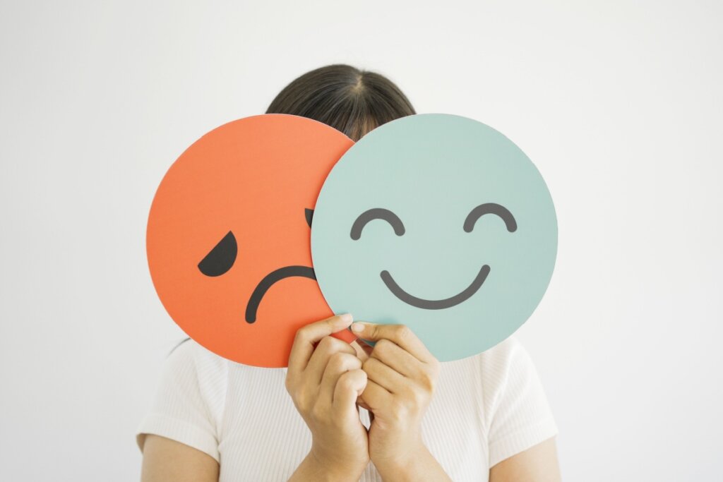 FOMO: conheça as causas e os sintomas da síndrome relacionada ao medo de perder algo