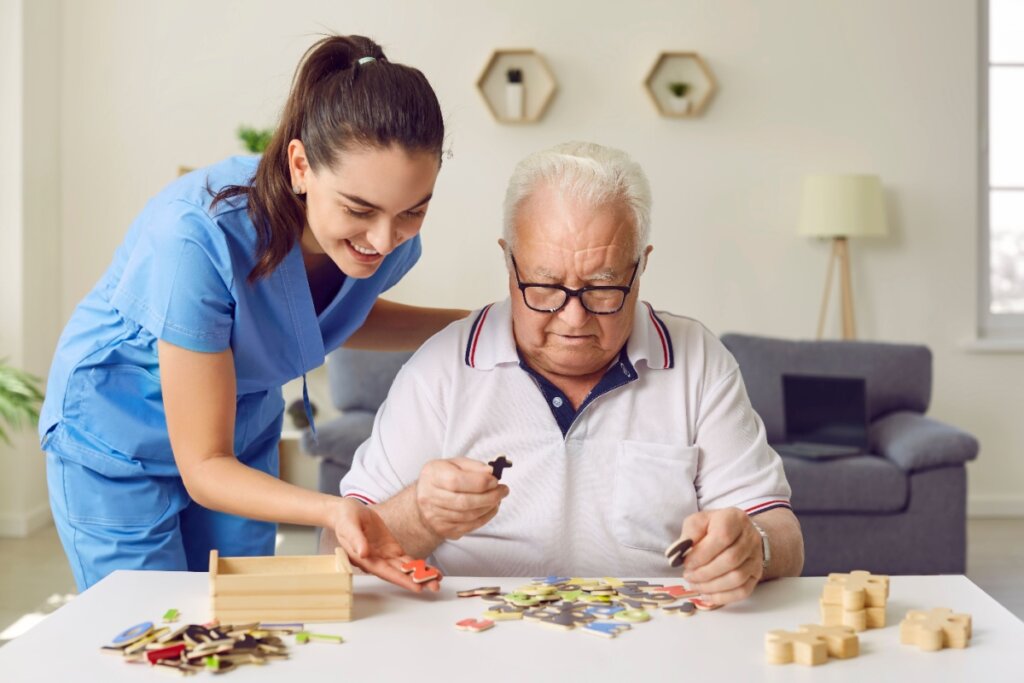 5 benefícios da estimulação cognitiva para os idosos