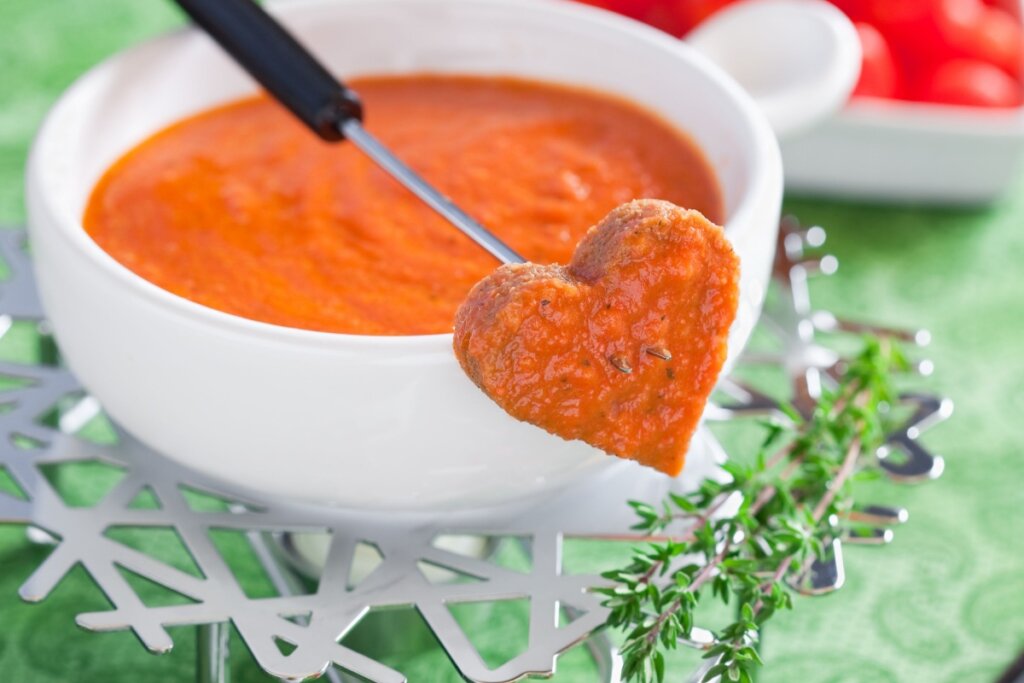 Fondue vegetariano: 4 receitas fáceis para preparar em casa
