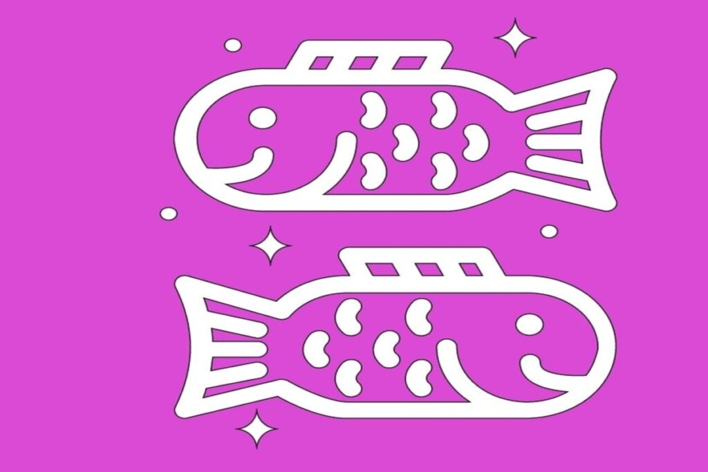 Dois peixes desenhados de forma simples, um acima do outro. O desenho é simples e simétrico, sendo branco em fundo rosa