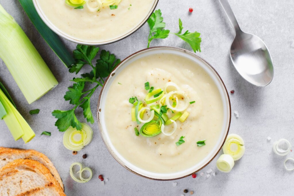 9 receitas de sopas cremosas para se aquecer