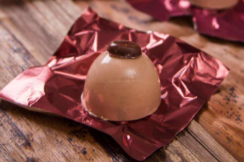 Quer impressionar no Dia dos Namorados? Confira 8 receitas de bombons irresistíveis