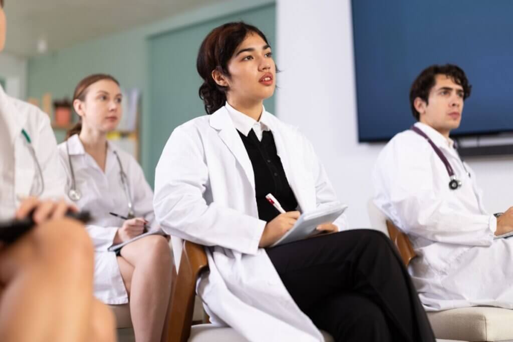 3 dicas para a escolha da especialidade na carreira médica