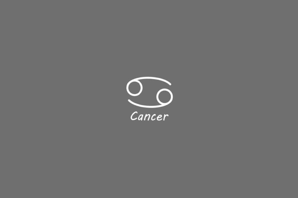 Símbolo do signo de câncer, na cor banca, centralizado em um fundo cinza e com o nome embaixo