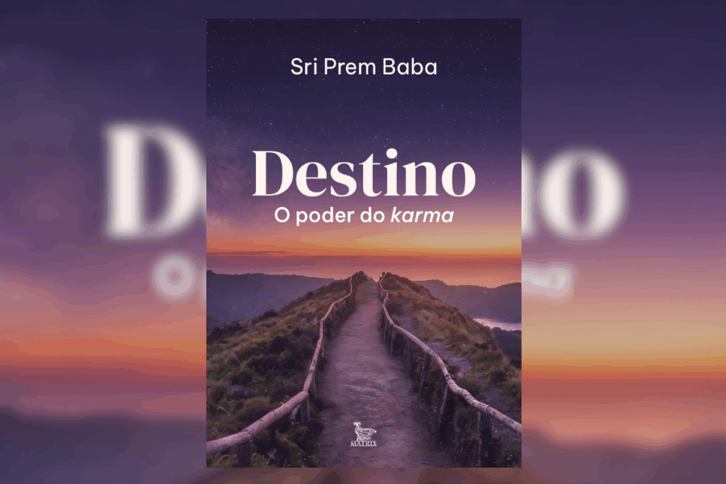 Capa do livro "Destino: O poder do karma", de Sri Prem Baba. A foto exibe um caminho de pedras ao longo do topo de uma montanha ao pôr do sol, sob um céu estrelado em gradiente de tons roxos, alaranjados e rosa.