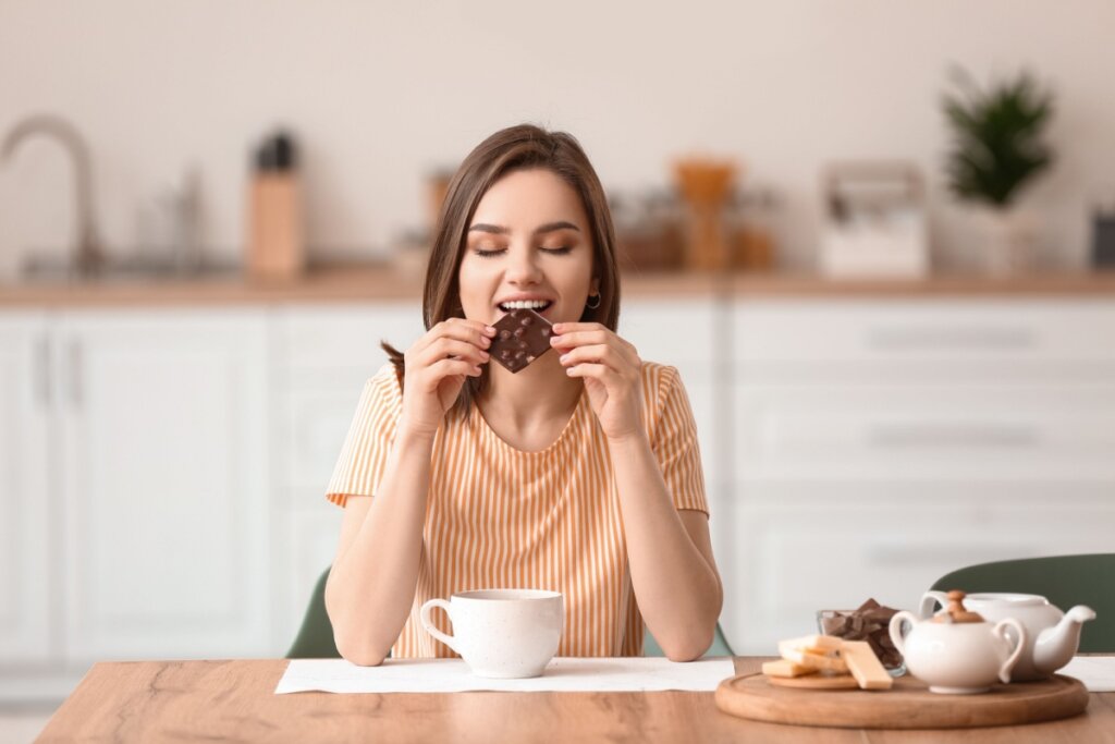 11 perguntas para descobrir se a sua fome é fisiológica ou emocional
