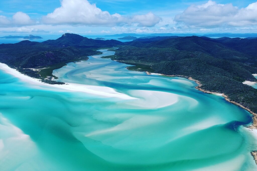 Vista aérea da praia de Whiteheaven na Austrália