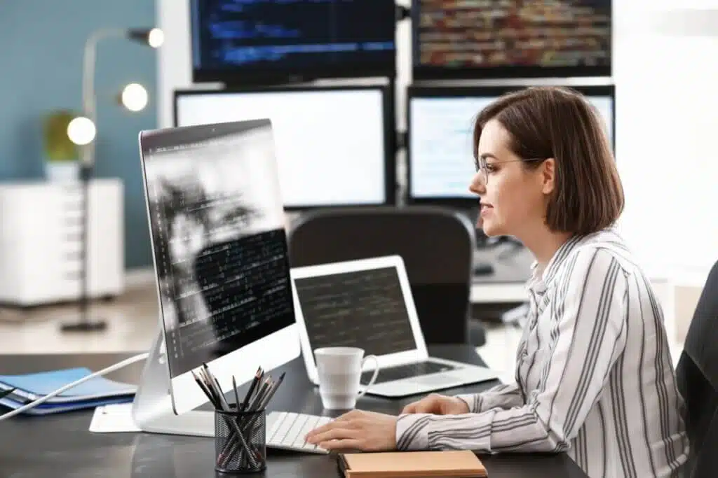 5 sinais de que sua empresa usa IA sem governança