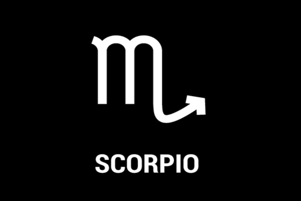 Imagem com fundo preto, apresentando o símbolo astrológico do signo de Escorpião em branco, semelhante à letra “M”, com uma extensão curva terminando em uma seta apontada para cima. Abaixo, aparece a palavra “SCORPIO”, em letras maiúsculas e brancas.