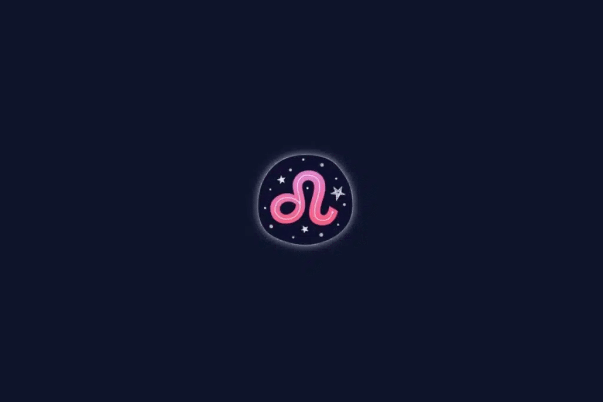 Ilustração do símbolo astrológico do signo de Leão em tons de rosa, formado por linhas curvas que lembram uma juba estilizada. O desenho aparece dentro de um círculo com pequenas estrelas brancas, sobre um fundo azul-marinho escuro.