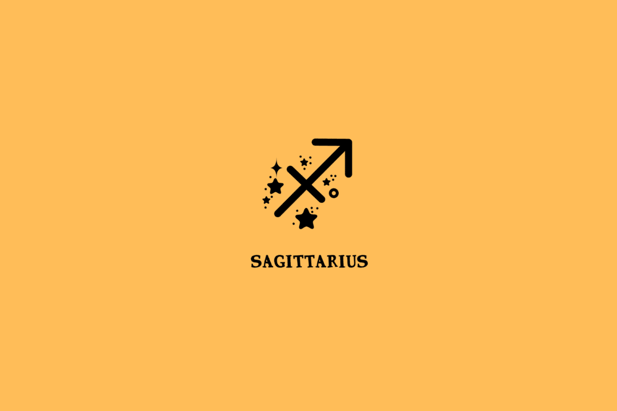 Símbolo do signo de Sagitário, representado por uma seta preta diagonal apontada para o alto à direita, atravessada por outro traço diagonal que forma um cruzamento. Estrelas de cinco pontas, pequenos círculos e pontos decorativos aparecem ao redor do símbolo. Abaixo, está escrito “SAGITTARIUS” em letras maiúsculas pretas, com serifa. O fundo é laranja uniforme.